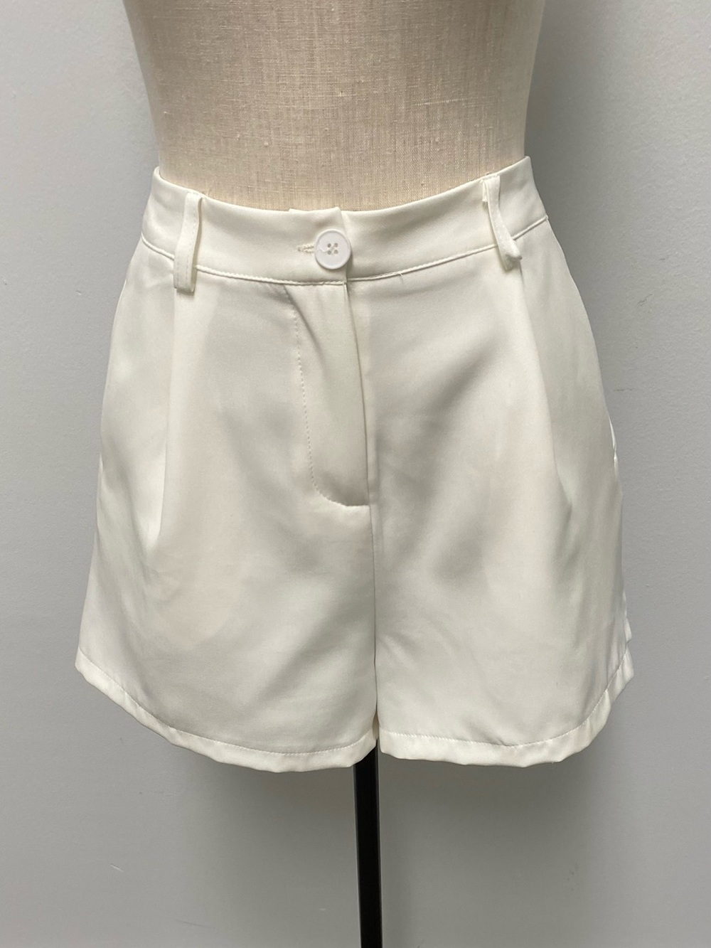High-Waist Cream Tailored Women’s Shorts